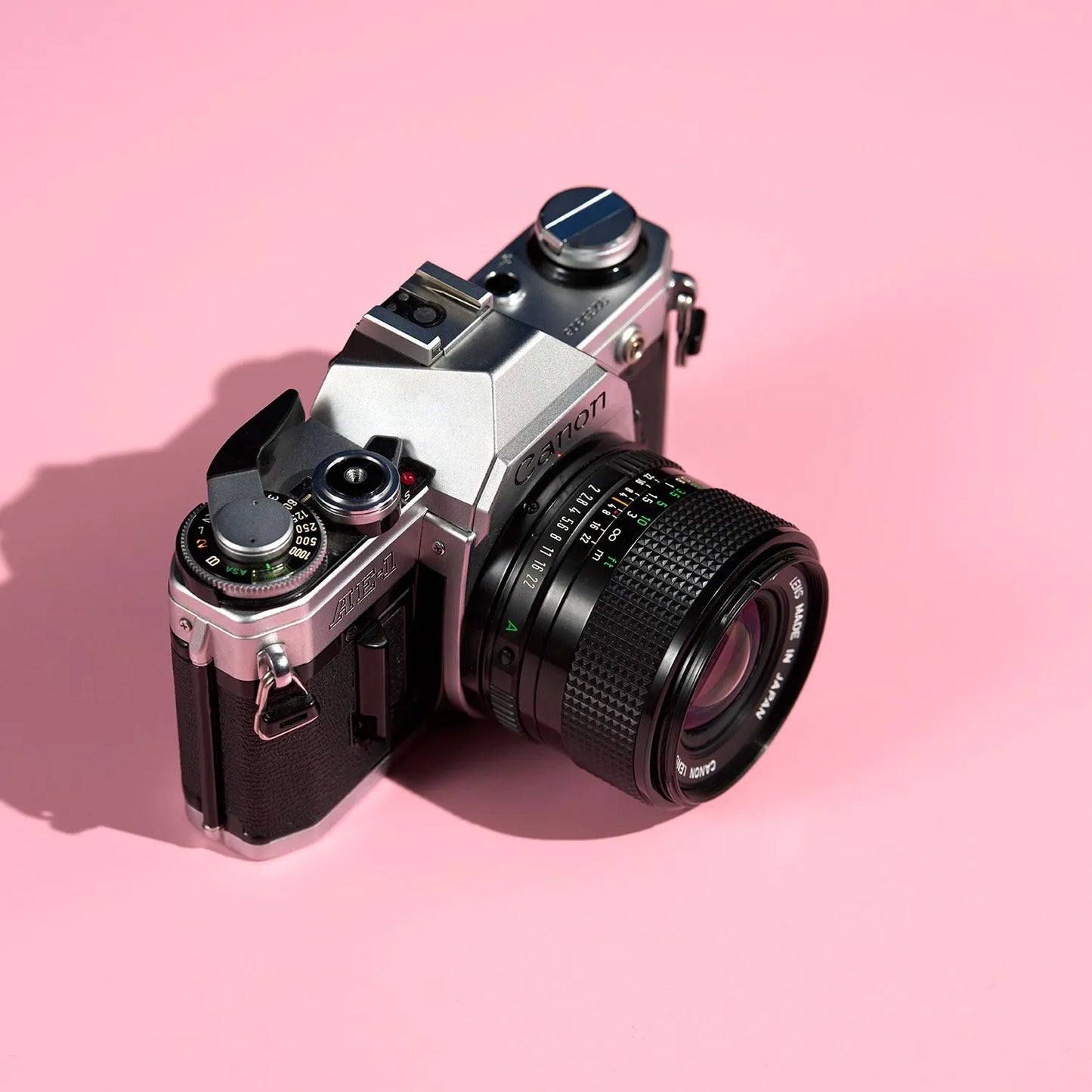 Canon FD 35mm f/2 | Manual Focus Film Camera Lens for Canon Cameras