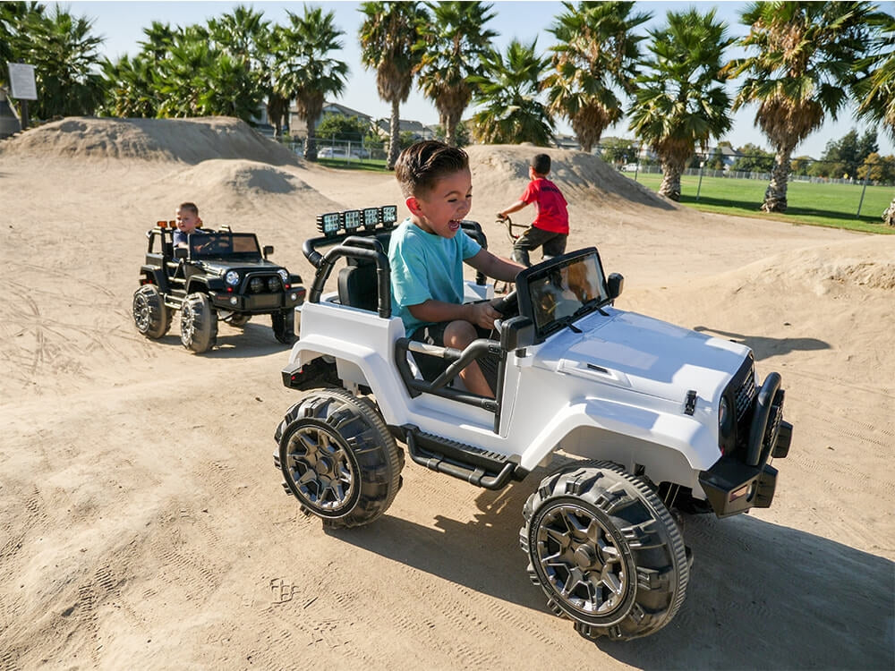 Kids 12V Battery Powered Ride On Truck with Big Wheels RC / Remote Control - Red