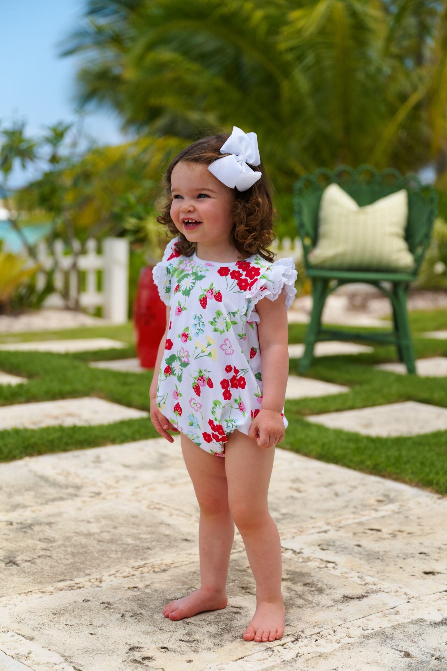 Berry Sweet/Worth Ave White Ruehling Ruffle Bubble